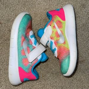 Multicolor toddler 9C Nike Free RN